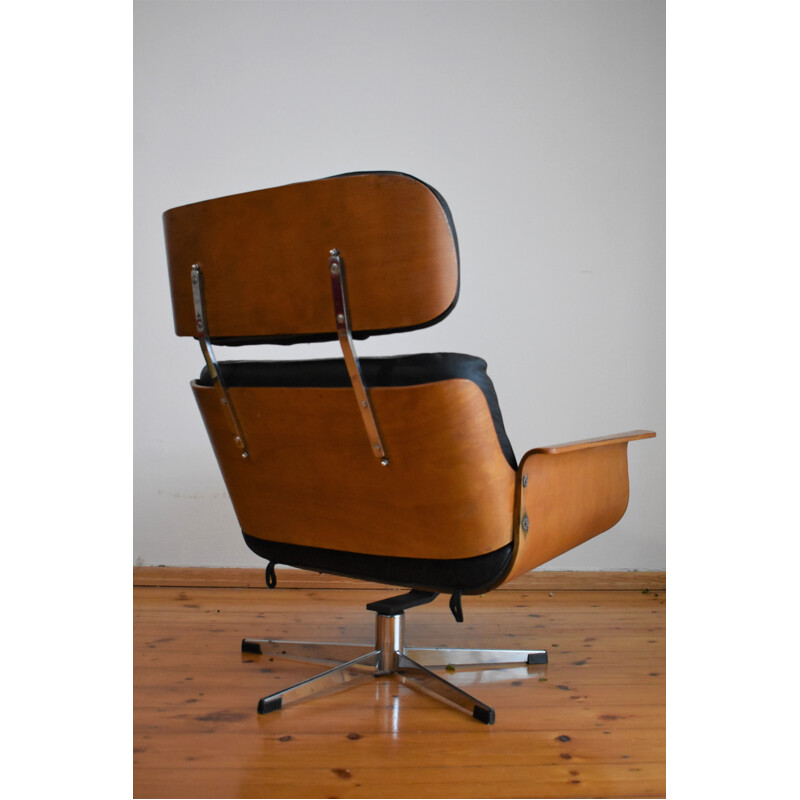 Vintage Leather lounge chair 1960s