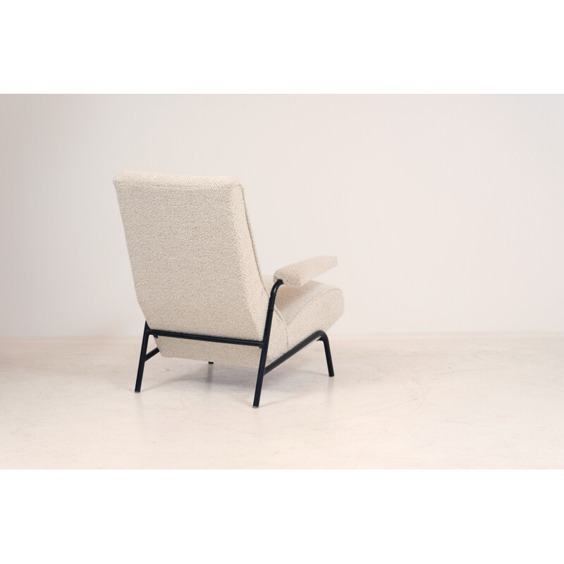 Guy Besnard witte vintage fauteuil 1950