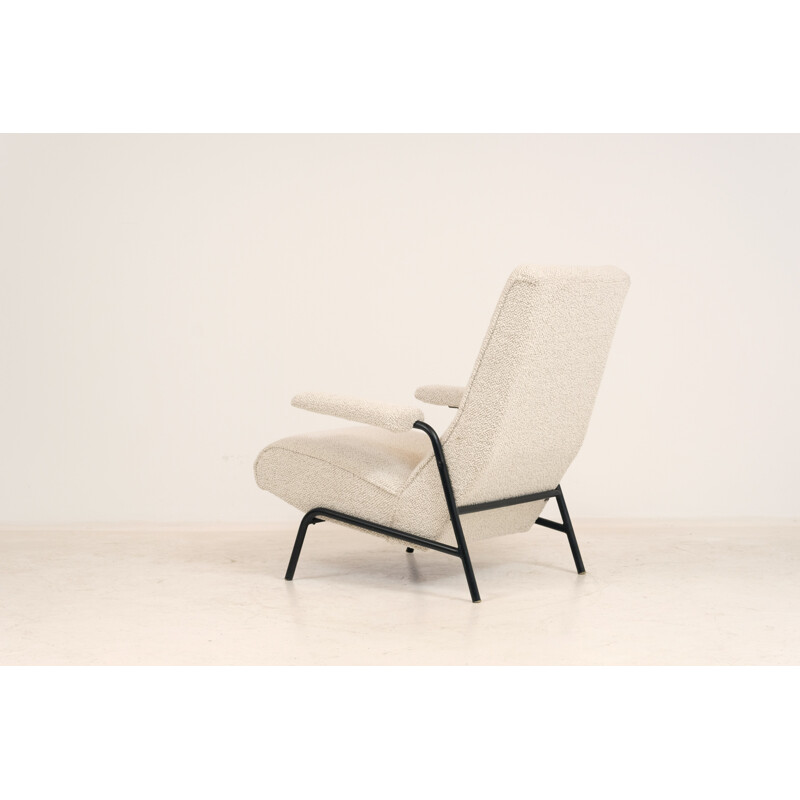 Guy Besnard witte vintage fauteuil 1950