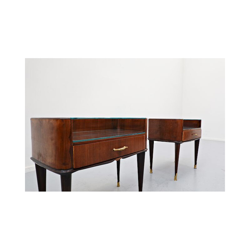 Pair of vintage Nightstands to Osvaldo Borsani