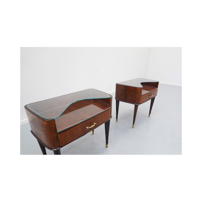 Pair of vintage Nightstands to Osvaldo Borsani