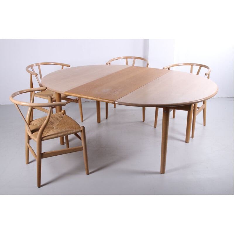 Vintage dining room table by Hans J Wegner 1970s