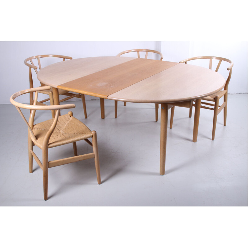 Vintage dining room table by Hans J Wegner 1970s