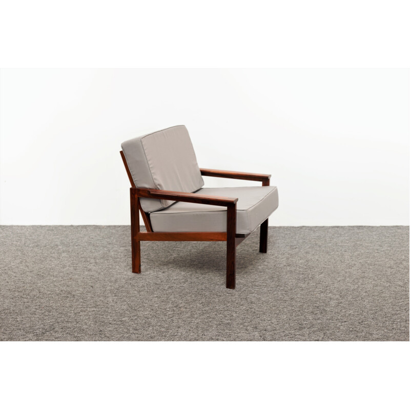 Vintage rosewood armchair from Illum Wikkelsø for Niels Eilersen