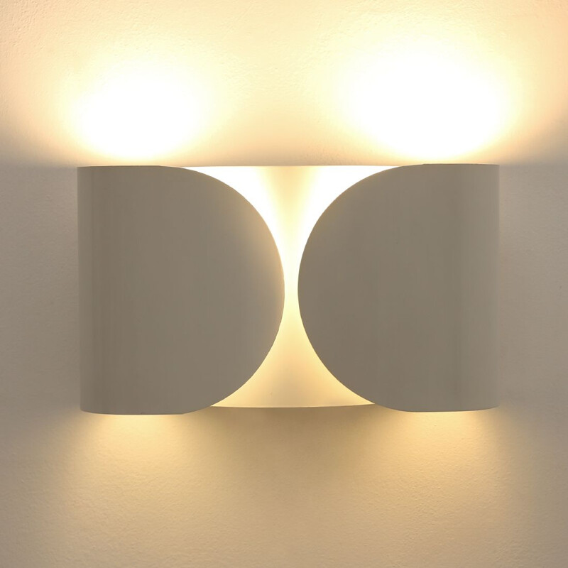 Vintage White "Foglio" wall lamp by Tobia Scarpa for Flos 1960s