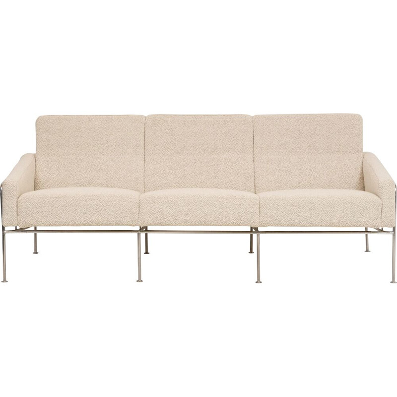 Vintage sofa series 3300 by Arne Jacobsen for Fritz Hansen 1957s