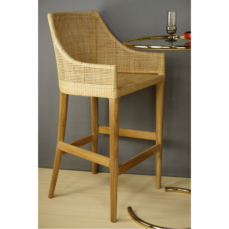 Vintage stool in wood and woven rattan