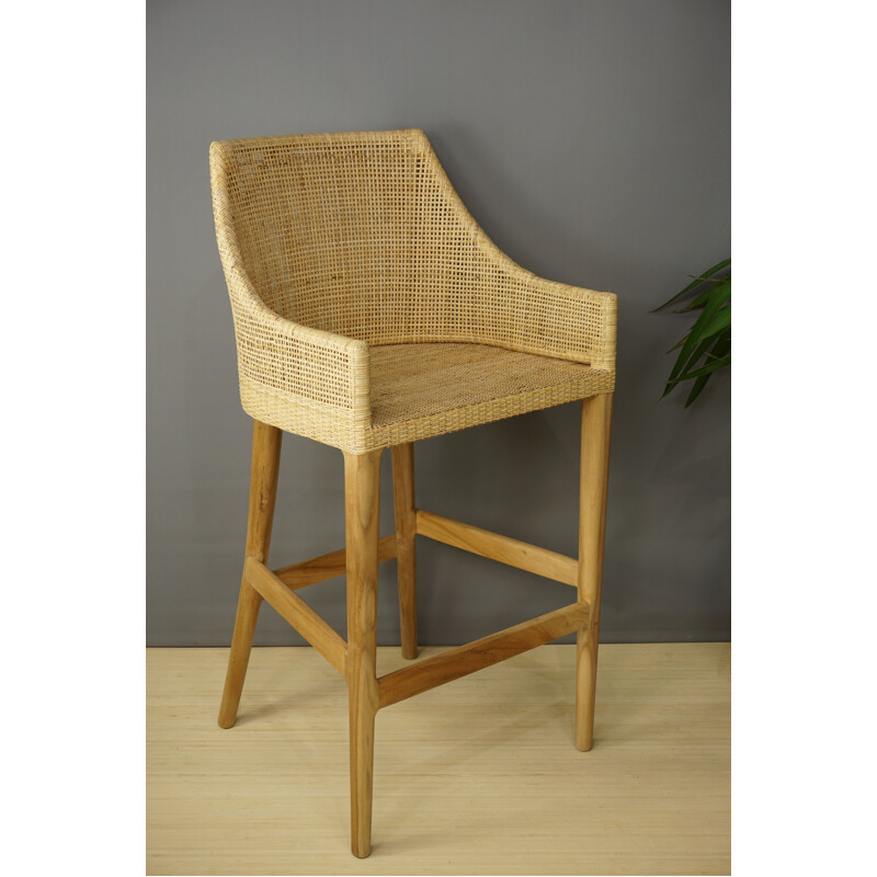 Vintage stool in wood and woven rattan