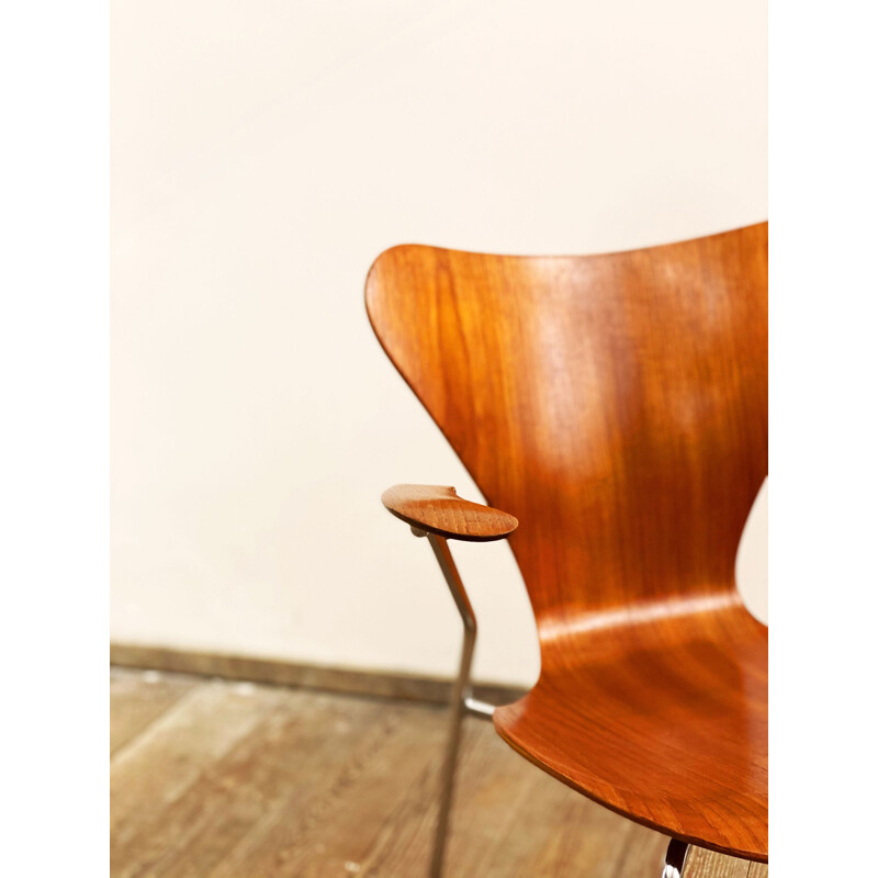 Mid-Century Teak Armrest Chair, Model 3207 by Arne Jacobsen for Fritz Hansen, 1950s