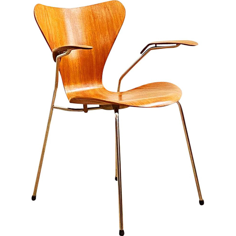 Chaise à accoudoirs vintage en teck  modèle 3207 par Arne Jacobsen pour Fritz Hansen, 1950