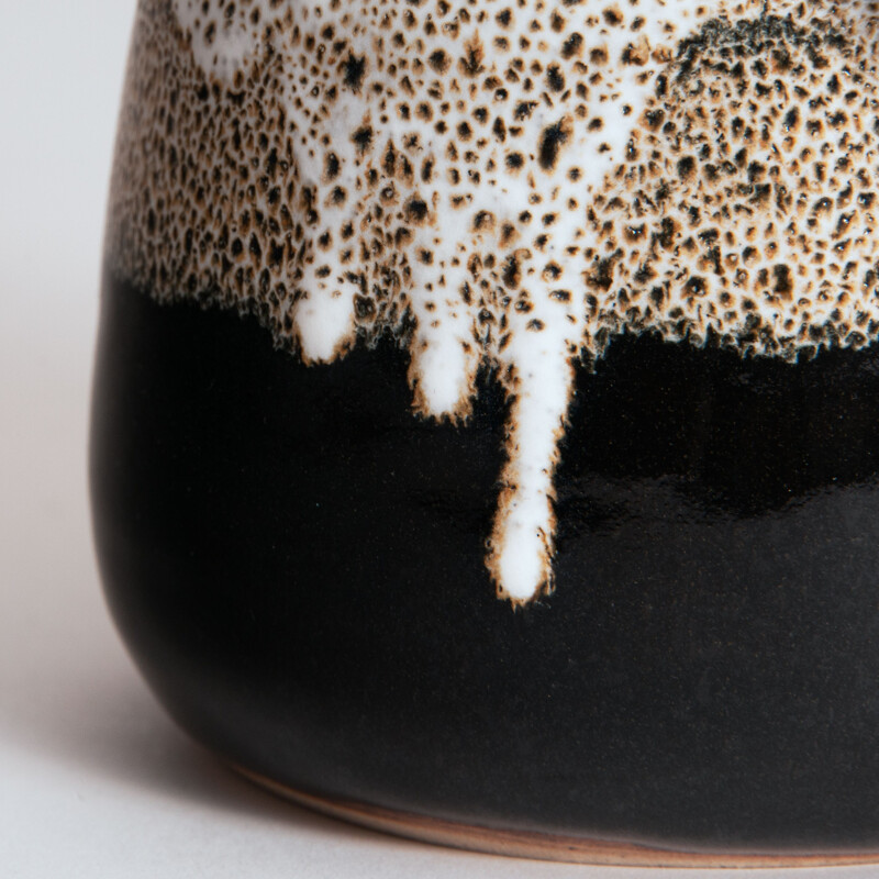 Vase vintage en glaçure noir et blanc de Noriko Nagaoka, Angleterre