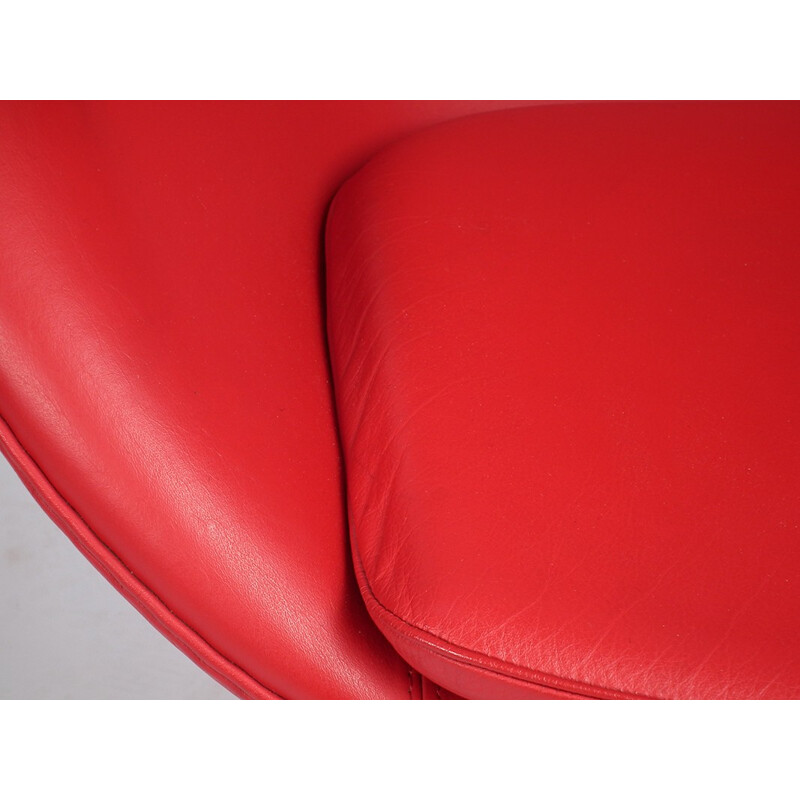 Fauteuil "Egg 3316" Fritz Hansen en cuir rouge, Arne JACOBSEN - 2000