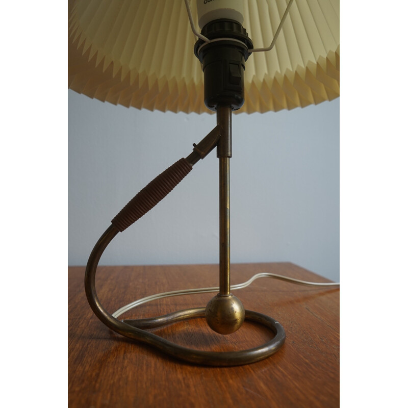 Lampe de table vintage 306 de Kaare Klint pour Le Klint 1940