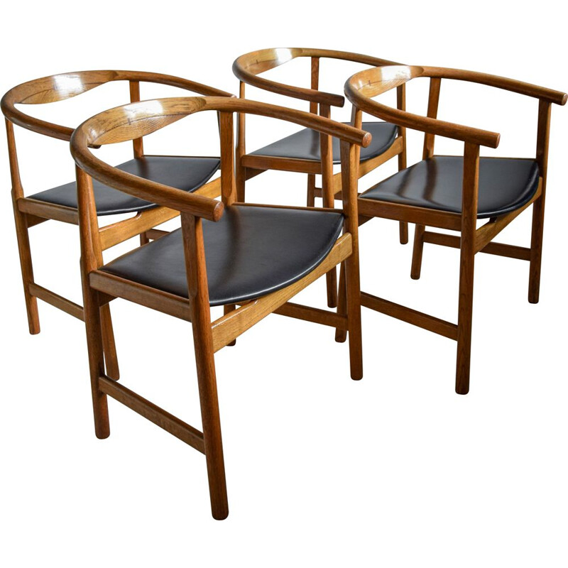 Juego de 4 sillas modernas PP 203 de roble y wengué de Hans Wegner 1969