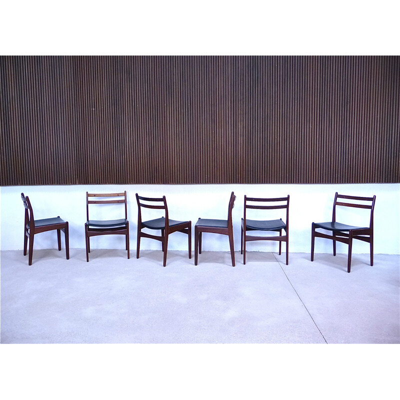 Set van 6 Frem Røjle stoelen in teak en zwart kunstleer - 1960