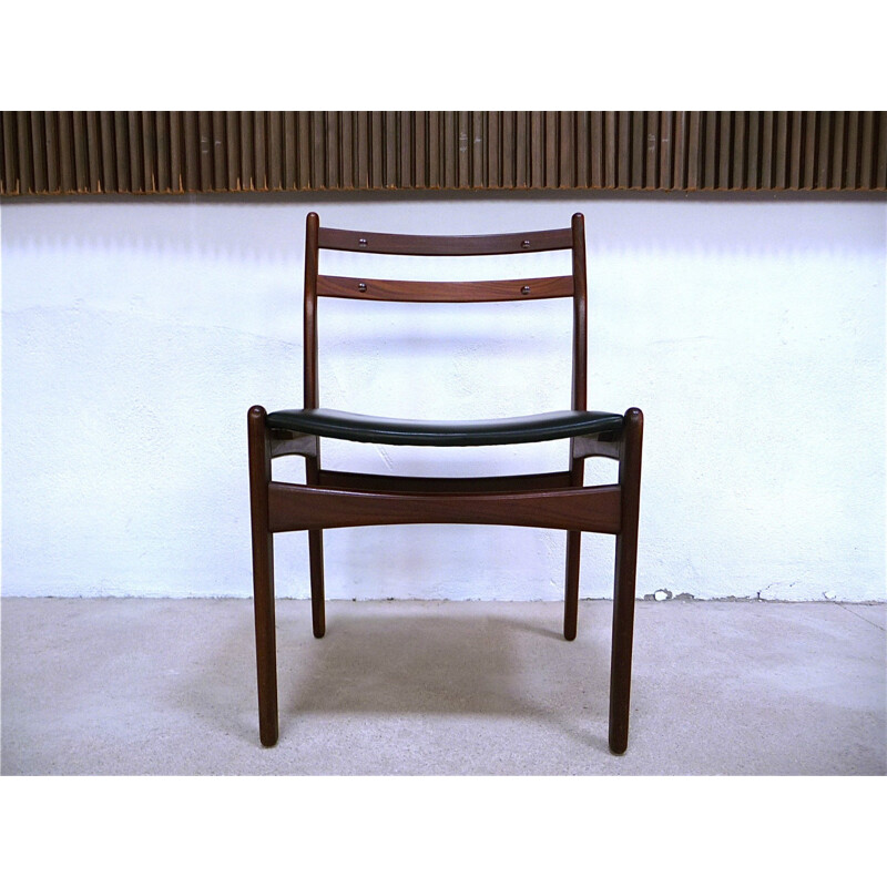 Ensemble de 6 chaises Frem Røjle en teck et simili cuir noir - 1960