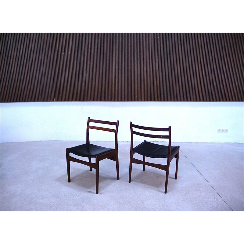 Set of 6 Frem Røjle dining chairs in teak and black leatherette - 1960s
