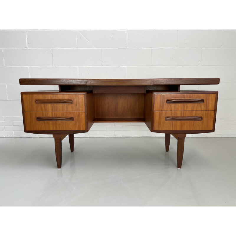 Bureau vintage G-Plan par V.Wilkins 1960