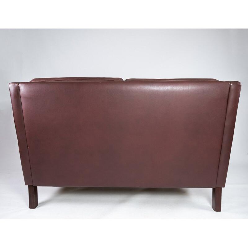 Canapé vintage deux places en cuir brun rouge par Stouby Furniture