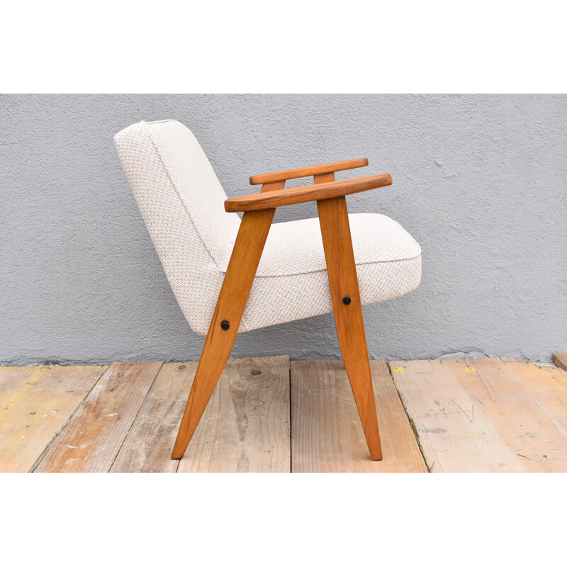 Vintage 366 beige fauteuil van J. Chierowski voor Dolnoslaska Swiebodzice, Polen 1960