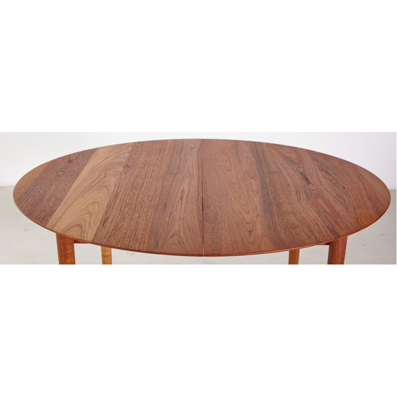 Table à manger vintage ronde en teck par Peter Hvidt pour Soborg Mobler, Danois 1950