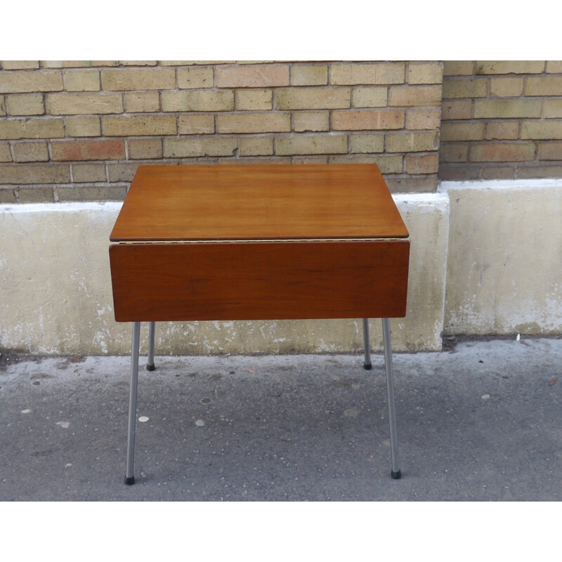 Vintage table, Arne JACOBSEN - 60