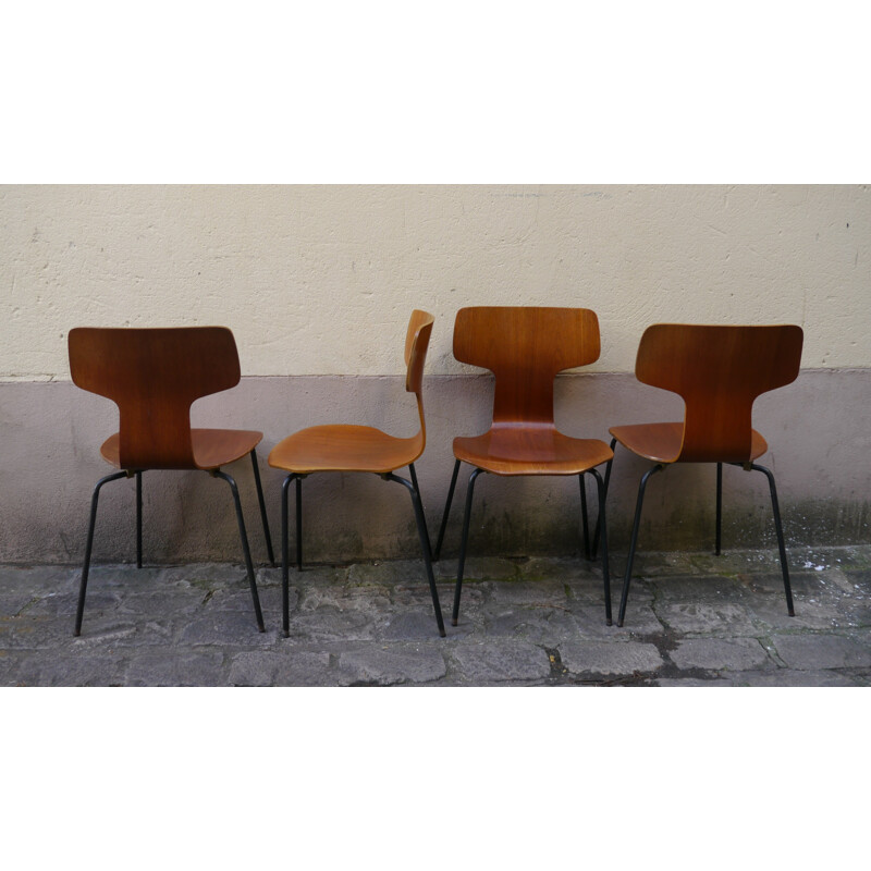 Suite de 4 chaises "3103", Arne JACOBSEN - années 60