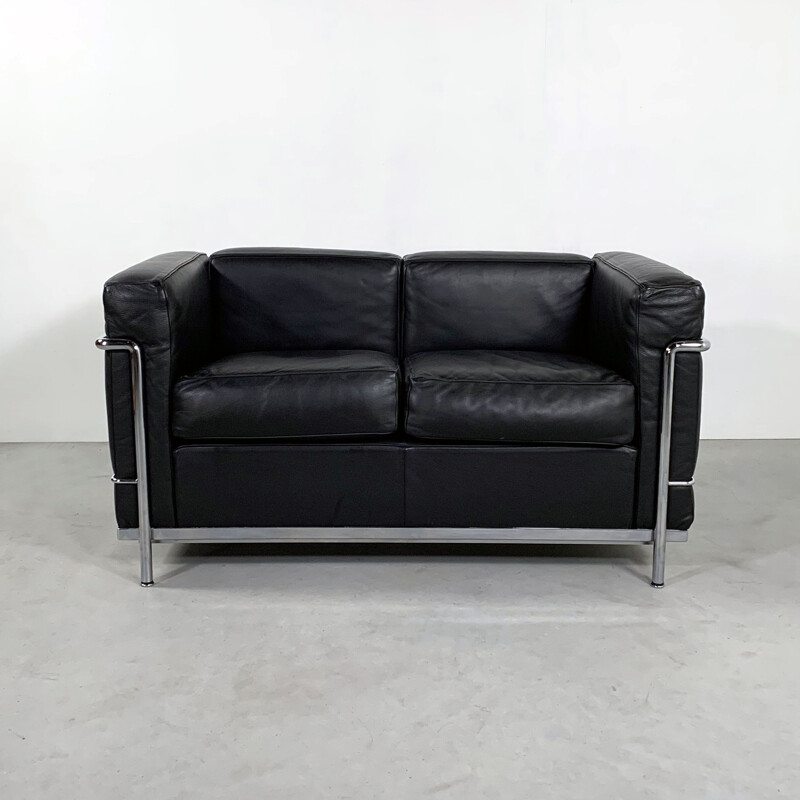 Vintage Black LC2 2-seater sofa by Le Corbusier for Cassina 1970s