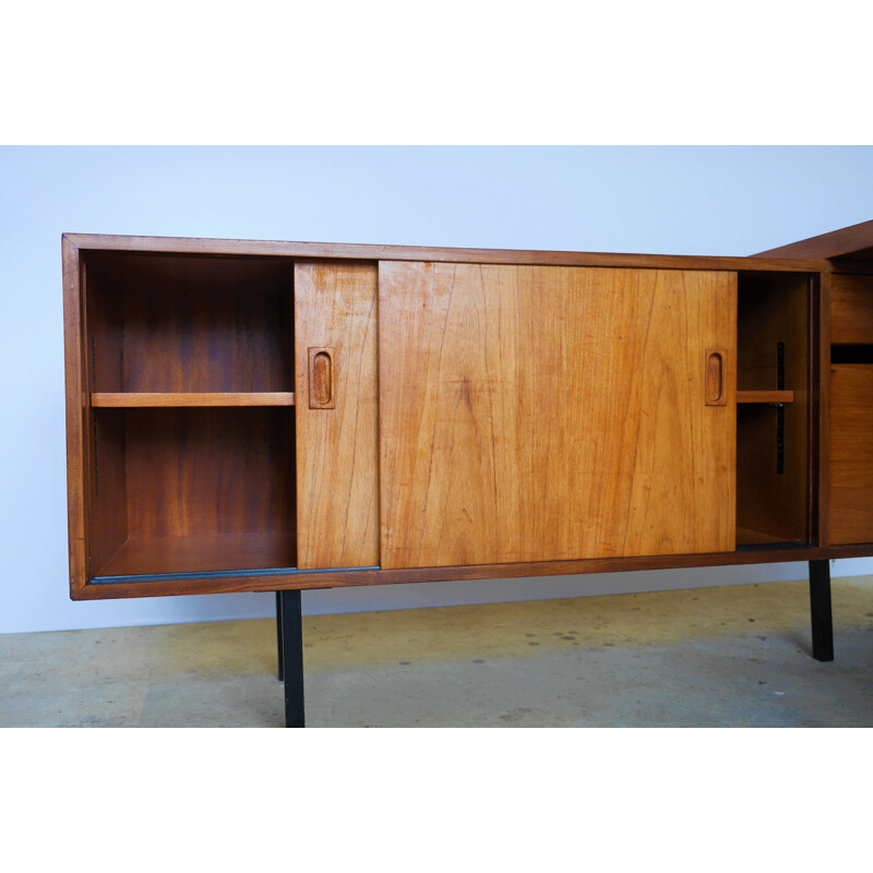 Vintage L-shaped floating executive teak corner desk to Robin Day 1960s