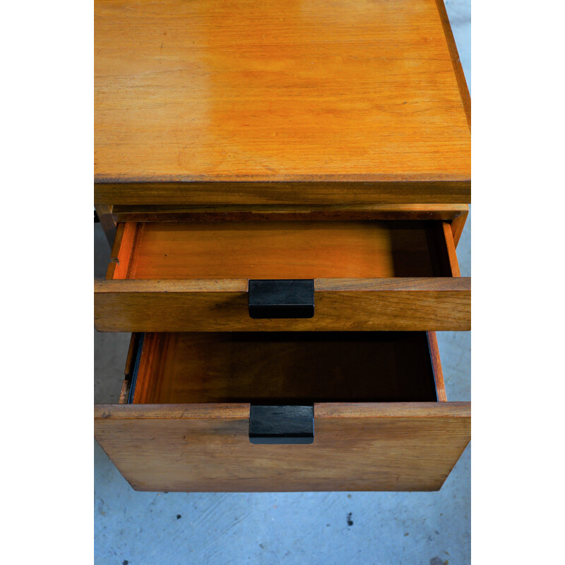 Vintage L-shaped floating executive teak corner desk to Robin Day 1960s