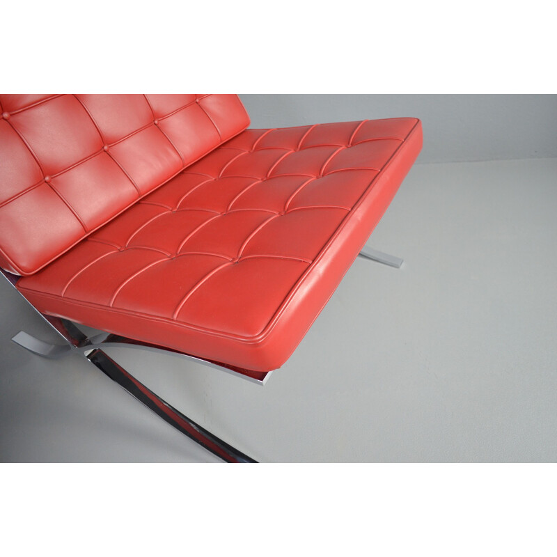 Pair of vintage Barcelona armchairs in red leather by Mies Van Der Rohe for Knoll, Bauhaus 1929