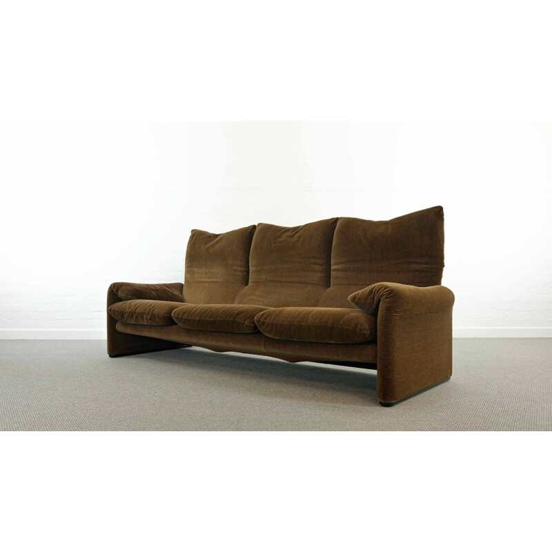 Vintage 3-seater Sofa by Vico Magistretti for Cassina Maralunga 1973s