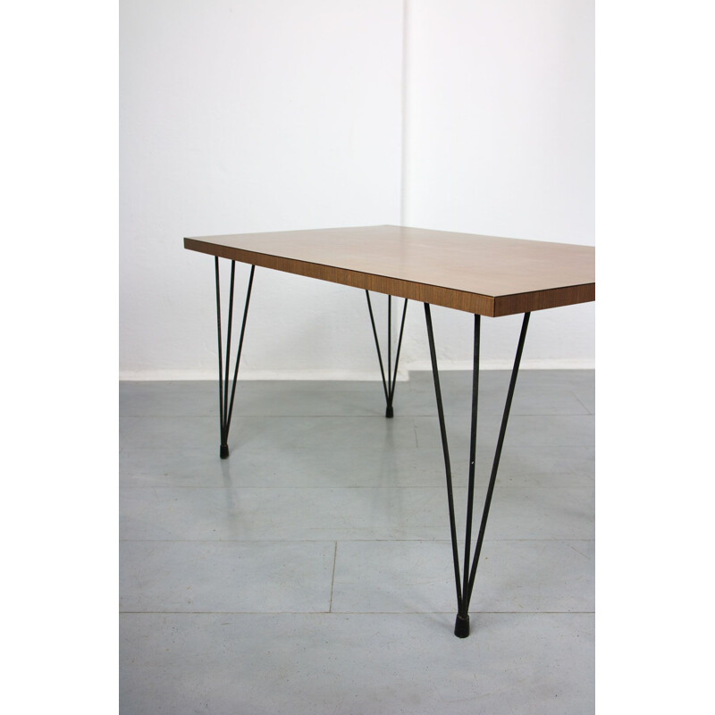 Mesa de centro vintage minimalista