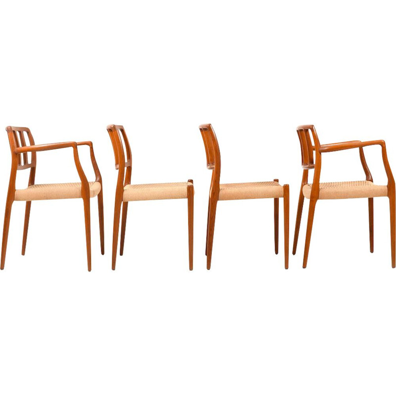 Lot de 4 chaises vintage Modèle 8366 en teck par Niels O. Moller 1960
