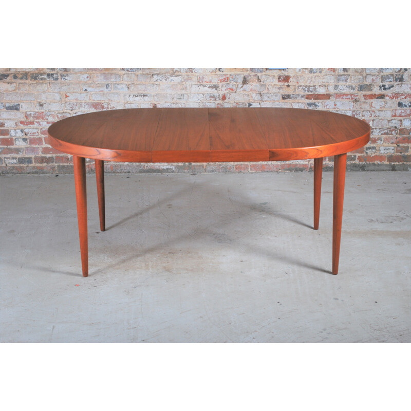 Vintage oval extensible teak dining table by Kai Kristiansen, Danish 1960