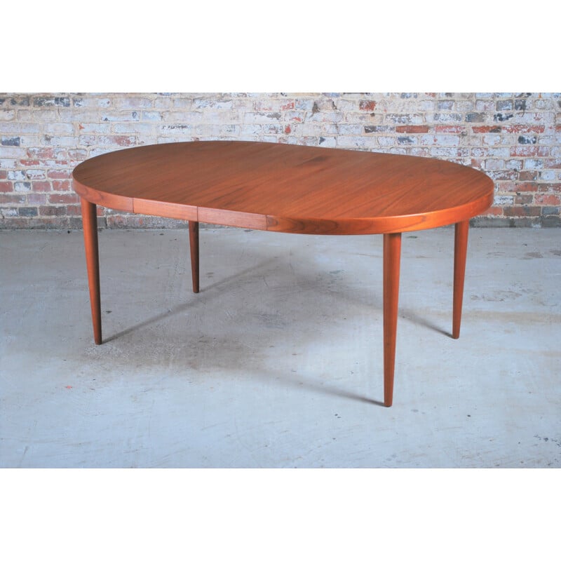 Vintage oval extensible teak dining table by Kai Kristiansen, Danish 1960