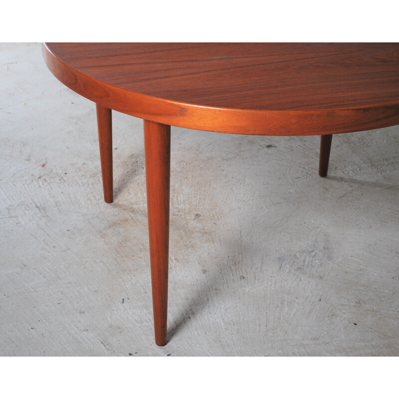 Vintage oval extensible teak dining table by Kai Kristiansen, Danish 1960