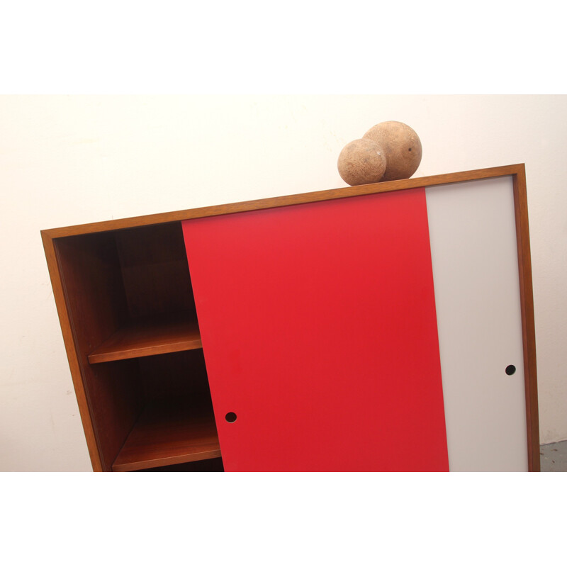 Armoire allemande en noyer et formica rouge et gris - 1960