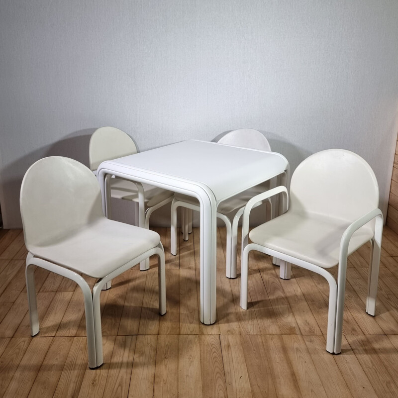 Vintage Orsay table and 4 chairs set by Gae Aulenti for Knoll 1975s