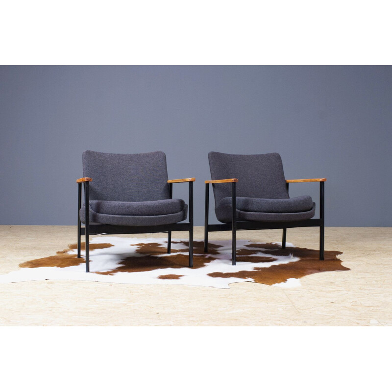 Pair of vintage Ib Kofod Larsen lounge chairs in dark grey wool on black metal frame for Fröscher 1972s