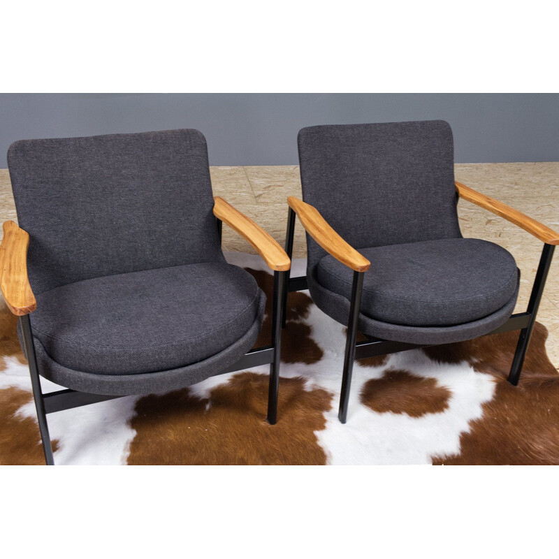 Pair of vintage Ib Kofod Larsen lounge chairs in dark grey wool on black metal frame for Fröscher 1972s