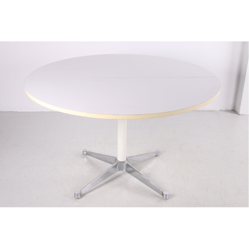 Vintage Round dining table by Herman Miller 1970s