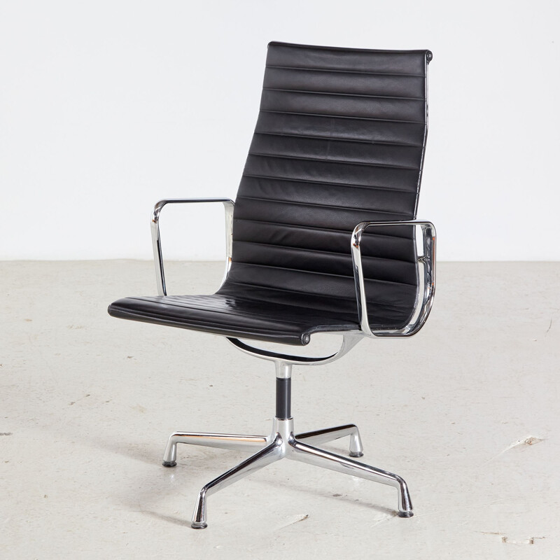 Vintage Model EA112 Swivel Chair by Charles & Ray Eames for Vitra 2000s