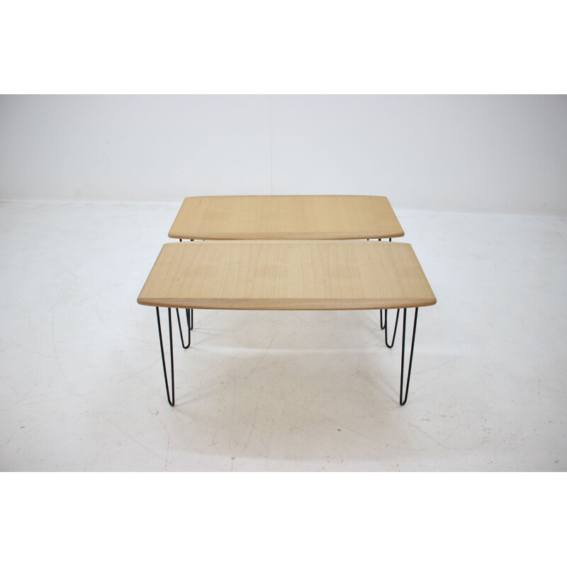 Pair of vintage oak coffee tables on hairpin legs, 1960