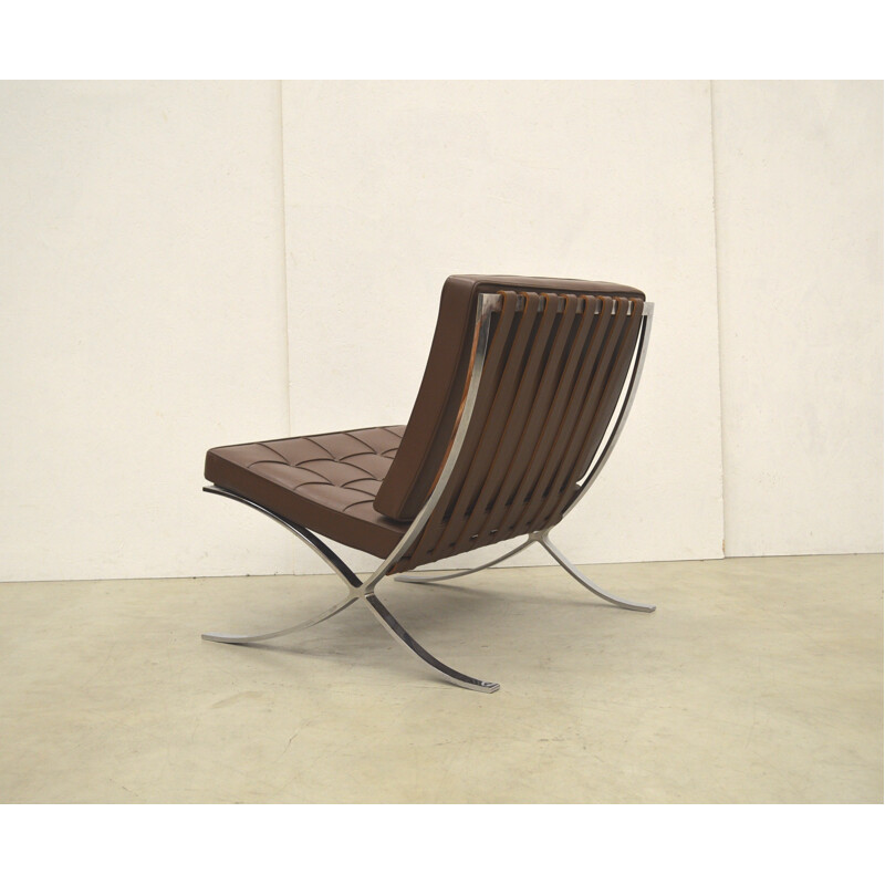 Pair of Knoll Barcelona armchairs in brown leather, Mies VAN DER ROHE - 2000