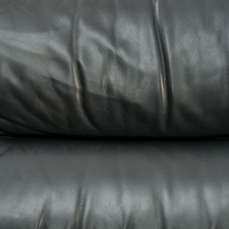 Vintage 2 seater leather sofa 1970