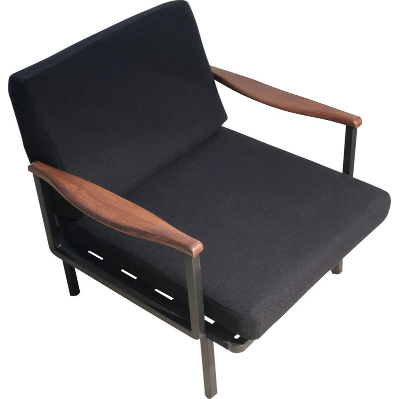 P24 vintage fauteuil van Osvaldo Borsani voor Tecno 1961