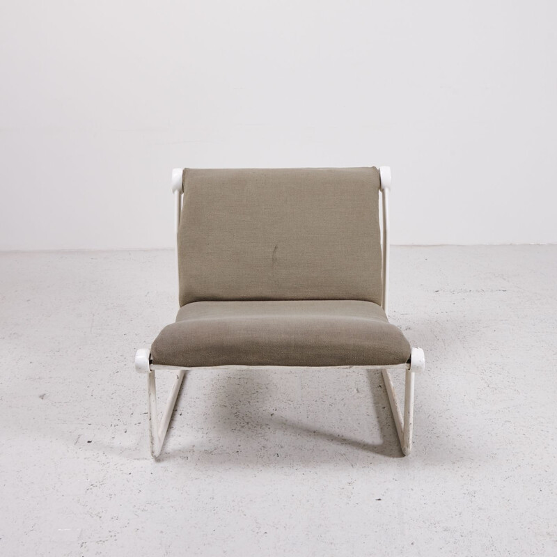 Vintage Model 2011 Lounge Chair from Knoll 1975