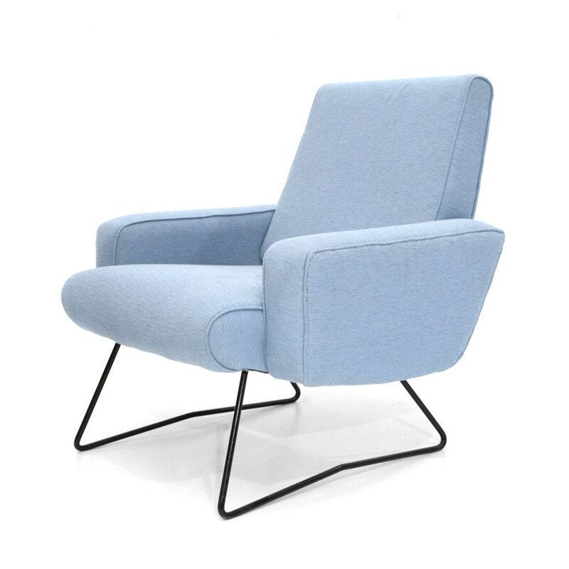 Vintage fauteuil in lichtblauwe stof 1960