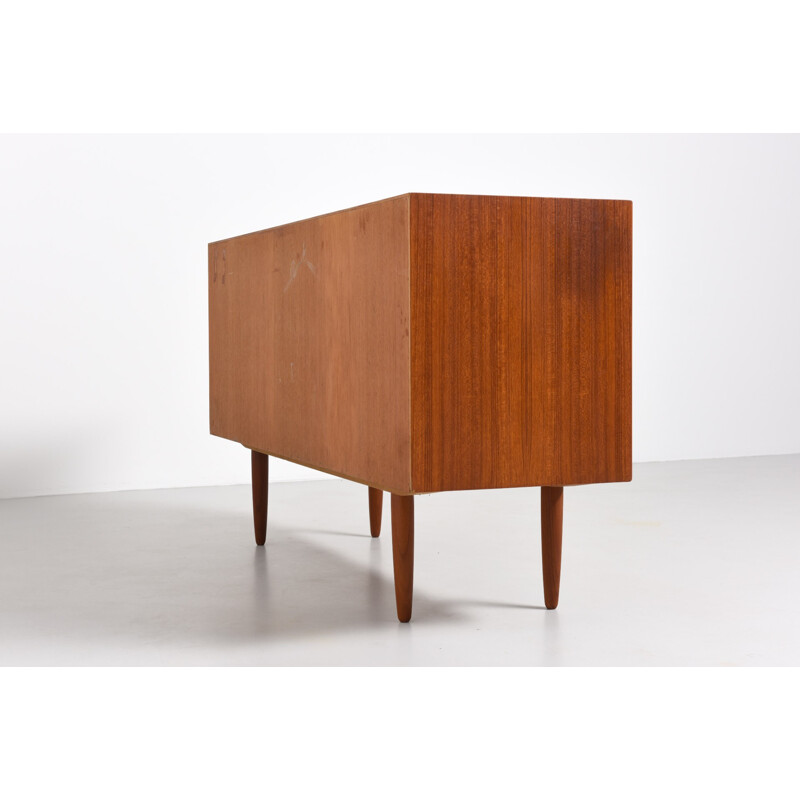 Small Axel Christensen sideboard in teak with sliding doors, Gunni OMANN - 1960s